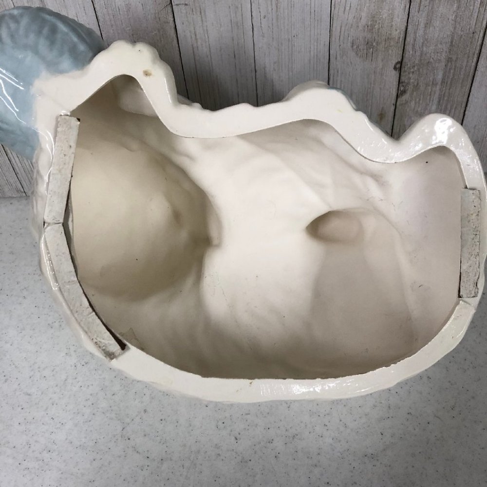 Big White Persian Kitty Cat Playing w/ Blue Yarn - Picture 3 of 11